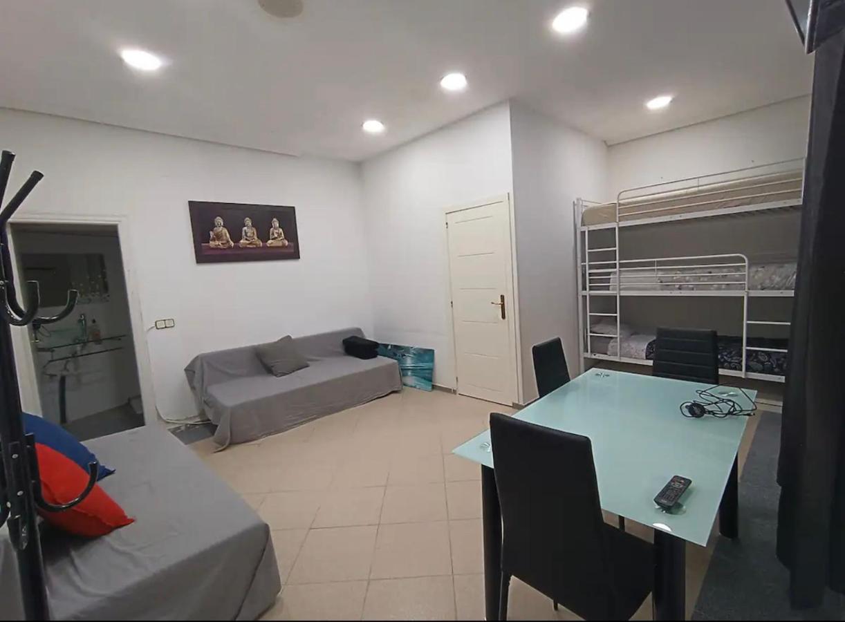 Parsa Booking Madrid Exterior foto