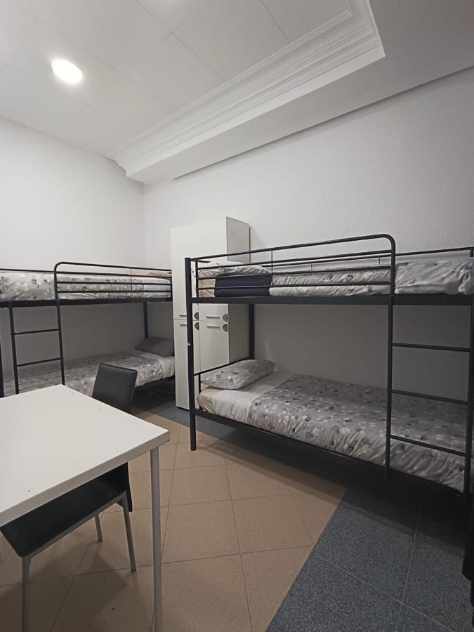 Parsa Booking Madrid Exterior foto