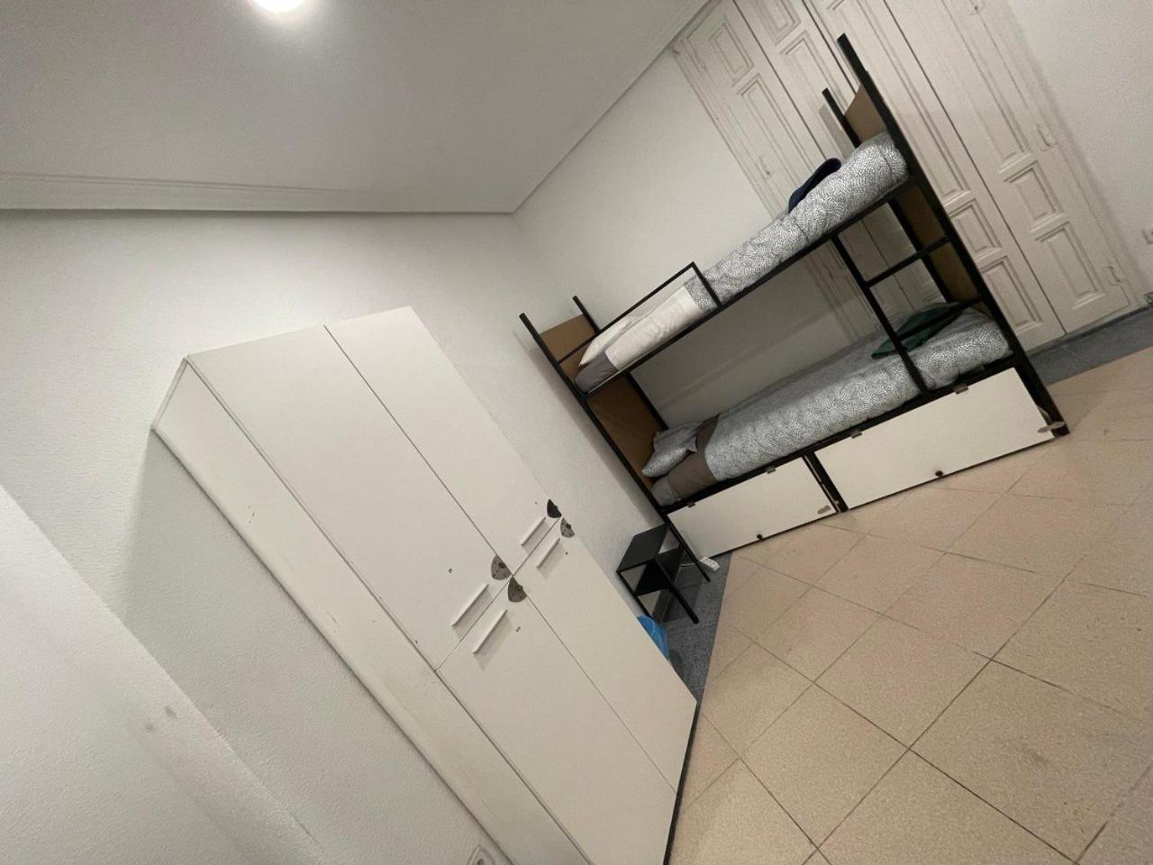 Parsa Booking Madrid Exterior foto